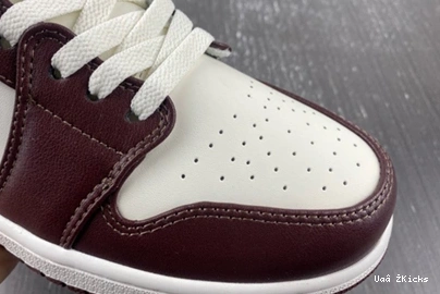 131 5617 1 Air Low StreetReady DC0774- Jordan 0814